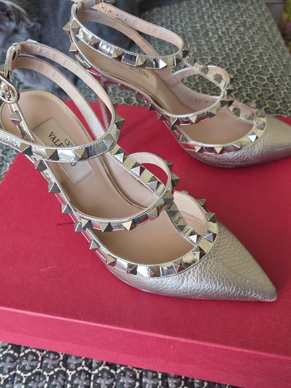 Valentino Rockstud Caged 100 Leather Pointed-Toe Pump, Pewter Metallic